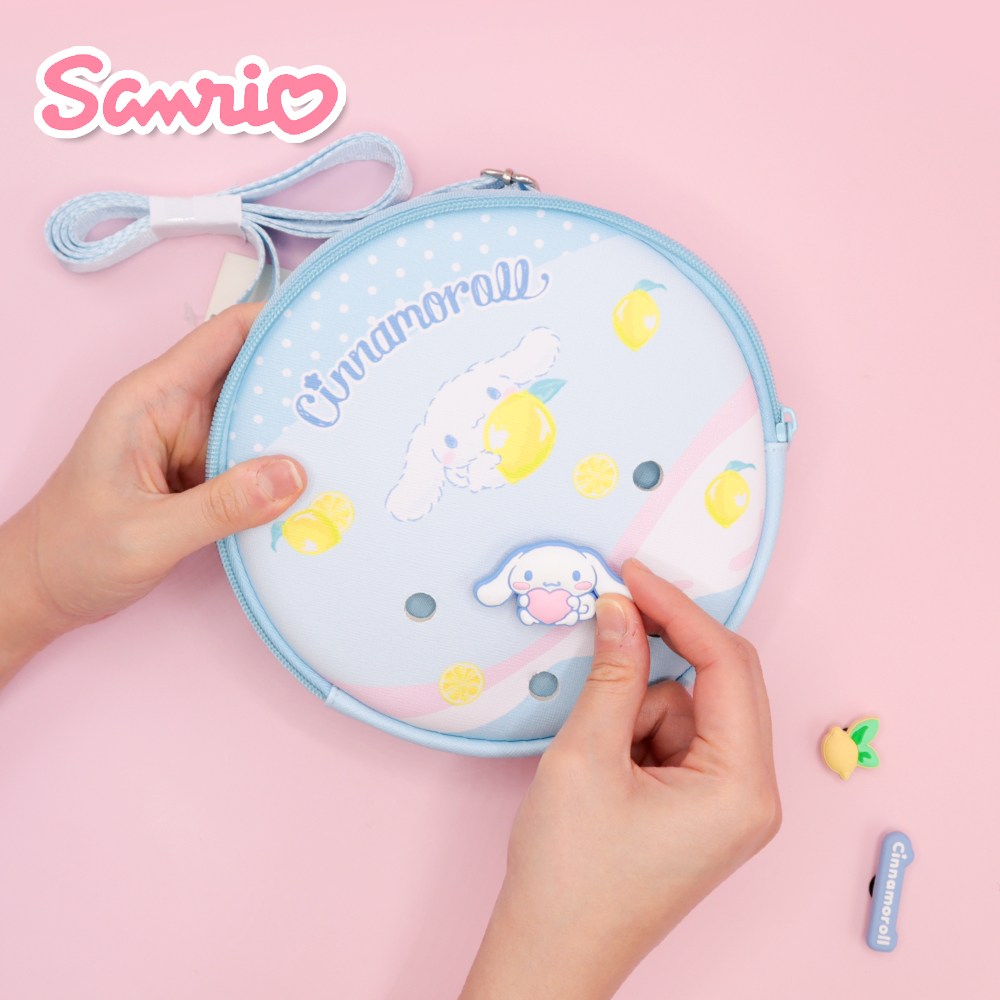 코지24 산리오 시나모롤 크로스백 슈즈참으로 스스로 꾸미는 나만의 폰가방 작은 미니백 - 장식 파츠 3개 포함 13,800원