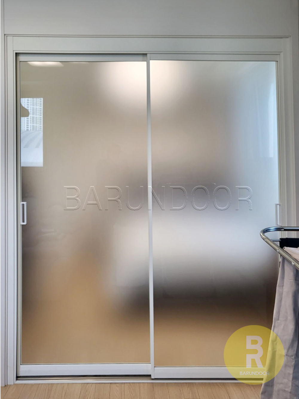 90번 초슬림2짝미서기중문 화이트 샤틴투명강화유리 // 현관중문,시공비포함,소음차단,반려견안전,맞춤제작,아파트빌라중문, 1개 1,034,000원