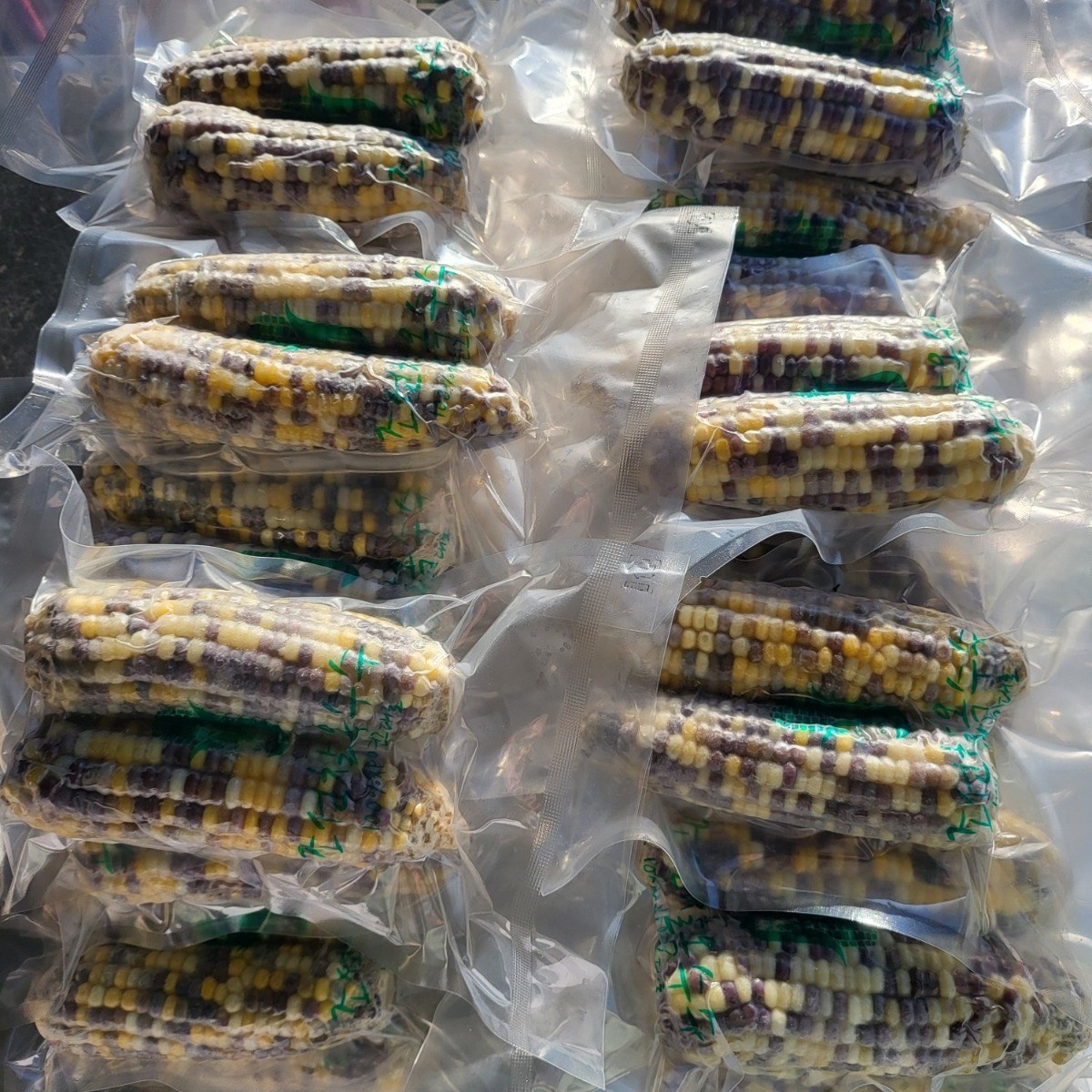 우선선별 찰옥수수 15개 알룩이 쫀득한 자연그대로, 1박스, 특품 대 (2.7kg내외) 15개 17,880원