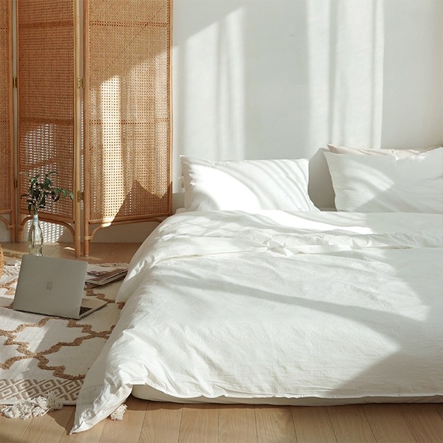 에이트룸 호텔감성 심플 양면 고밀도 이불커버 베개세트 147,900원