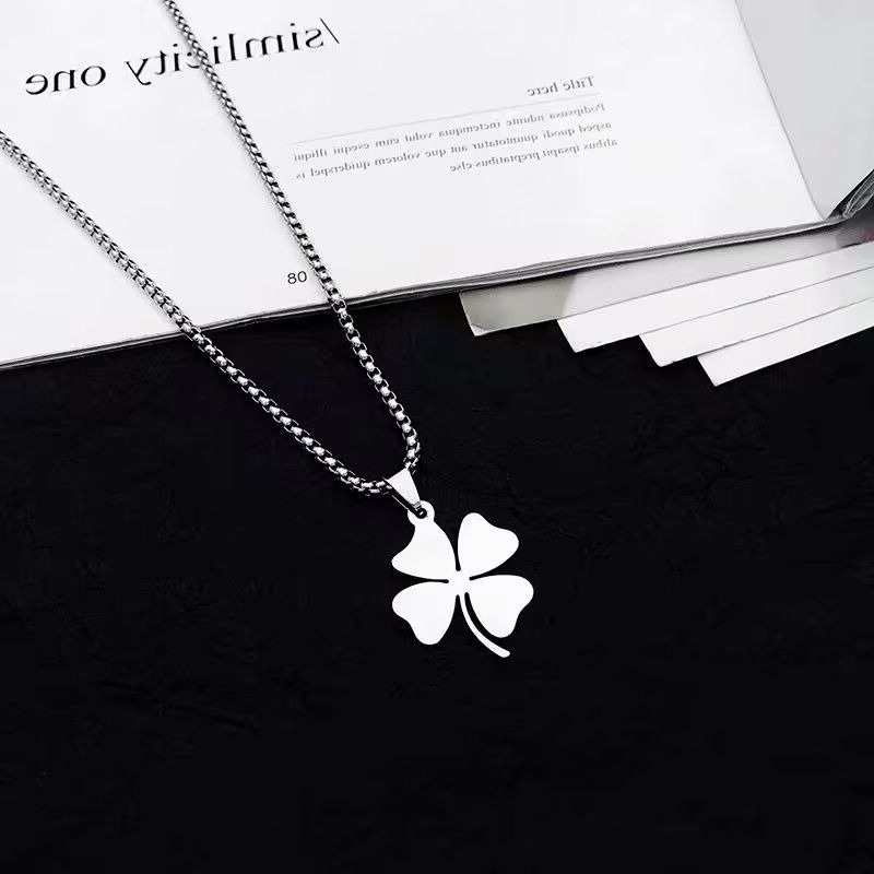 BRM 바로문 써지컬 네잎클로버 목걸이 롱목걸이 60cm 70cm 남녀공용 커플 6,900원