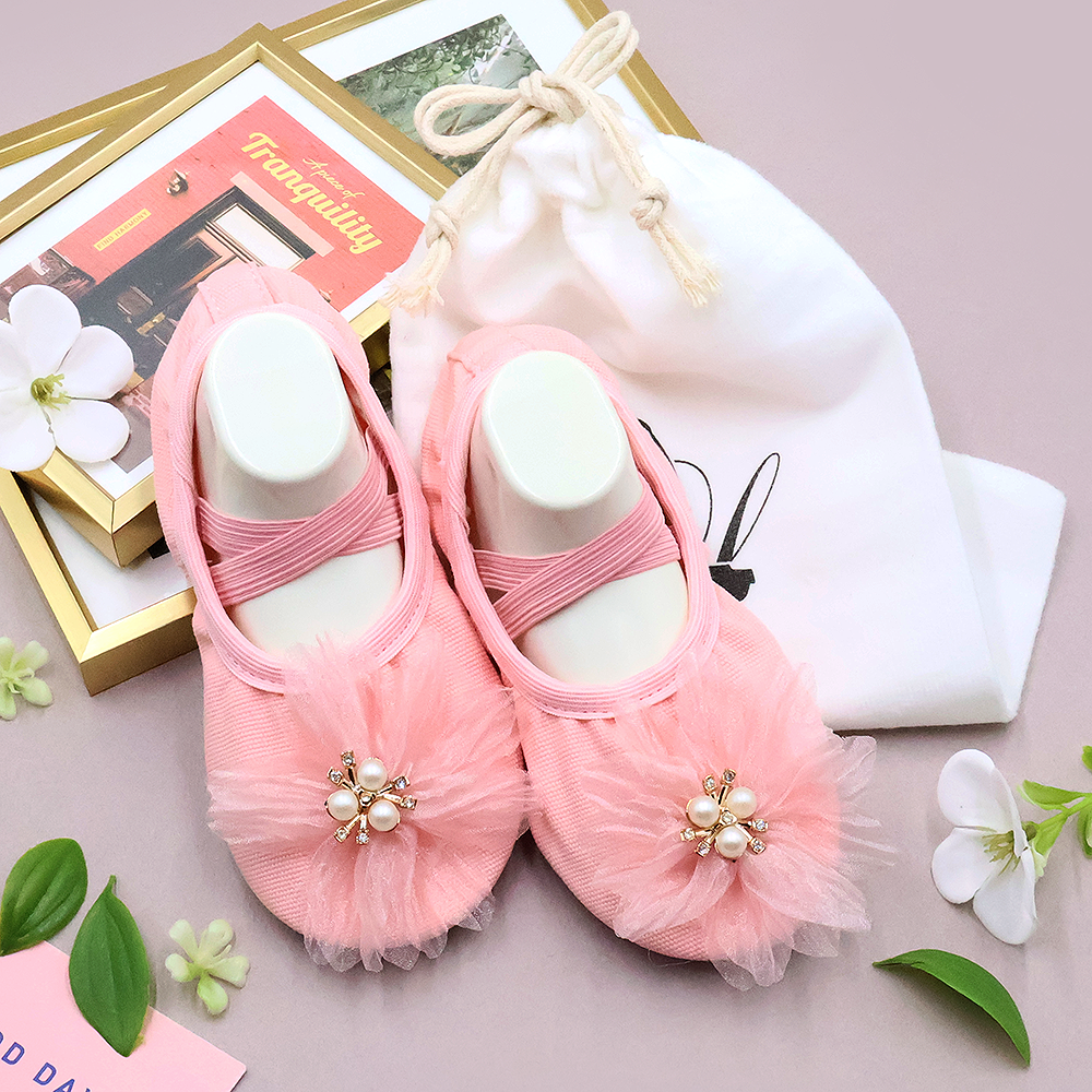 주)비단길 아동용 로안 코사지 발레슈즈 + 슈즈파우치 세트 12,500원