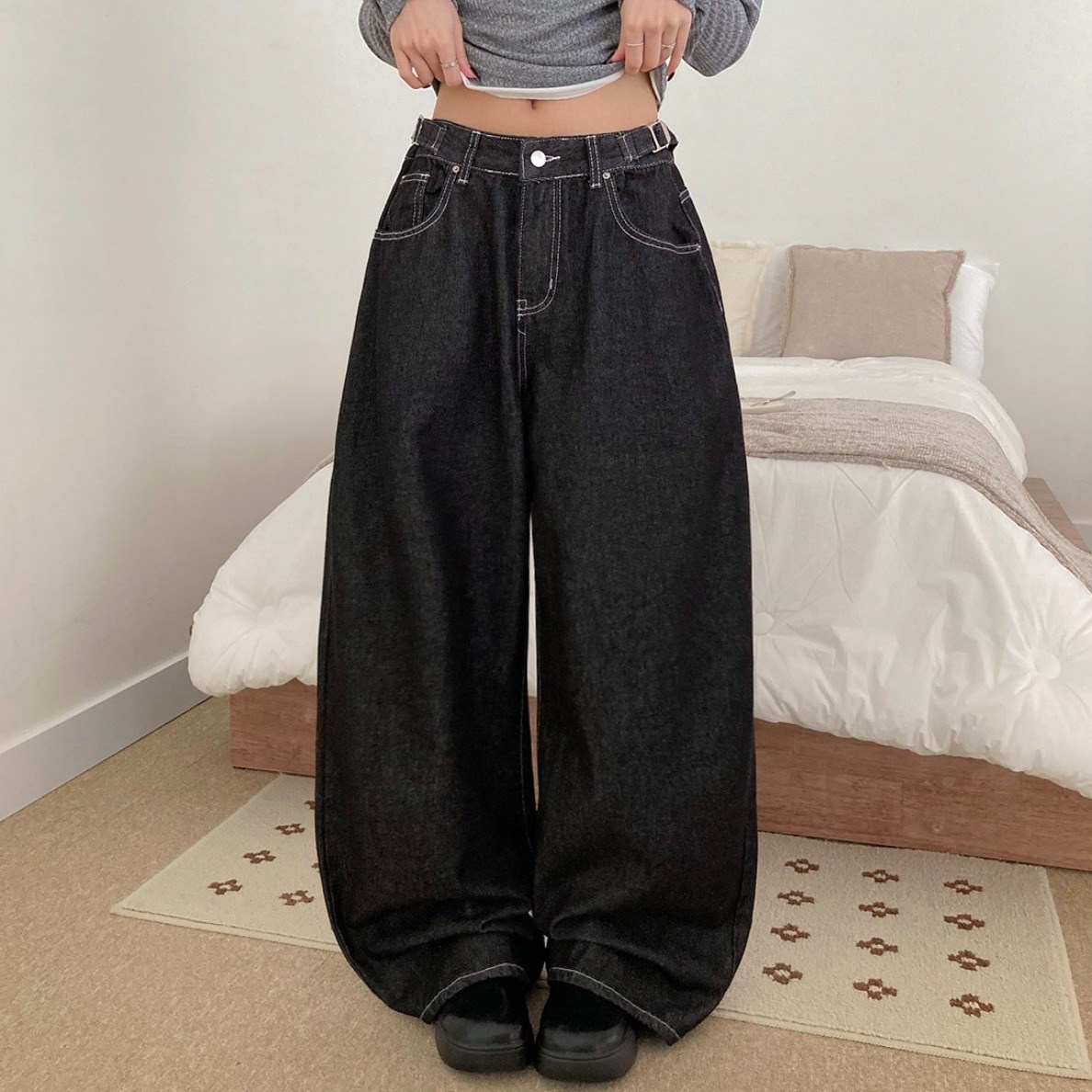 부기샵 로엘 사이드 버클 백포켓 데님 롱 와이드 생지 팬츠 27,800원