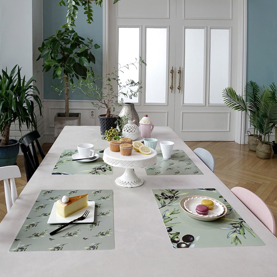 엘라다이닝 PP 양면 방수 식탁매트, 4개, 420x297(mm), 올리브, 현재가 16,800원