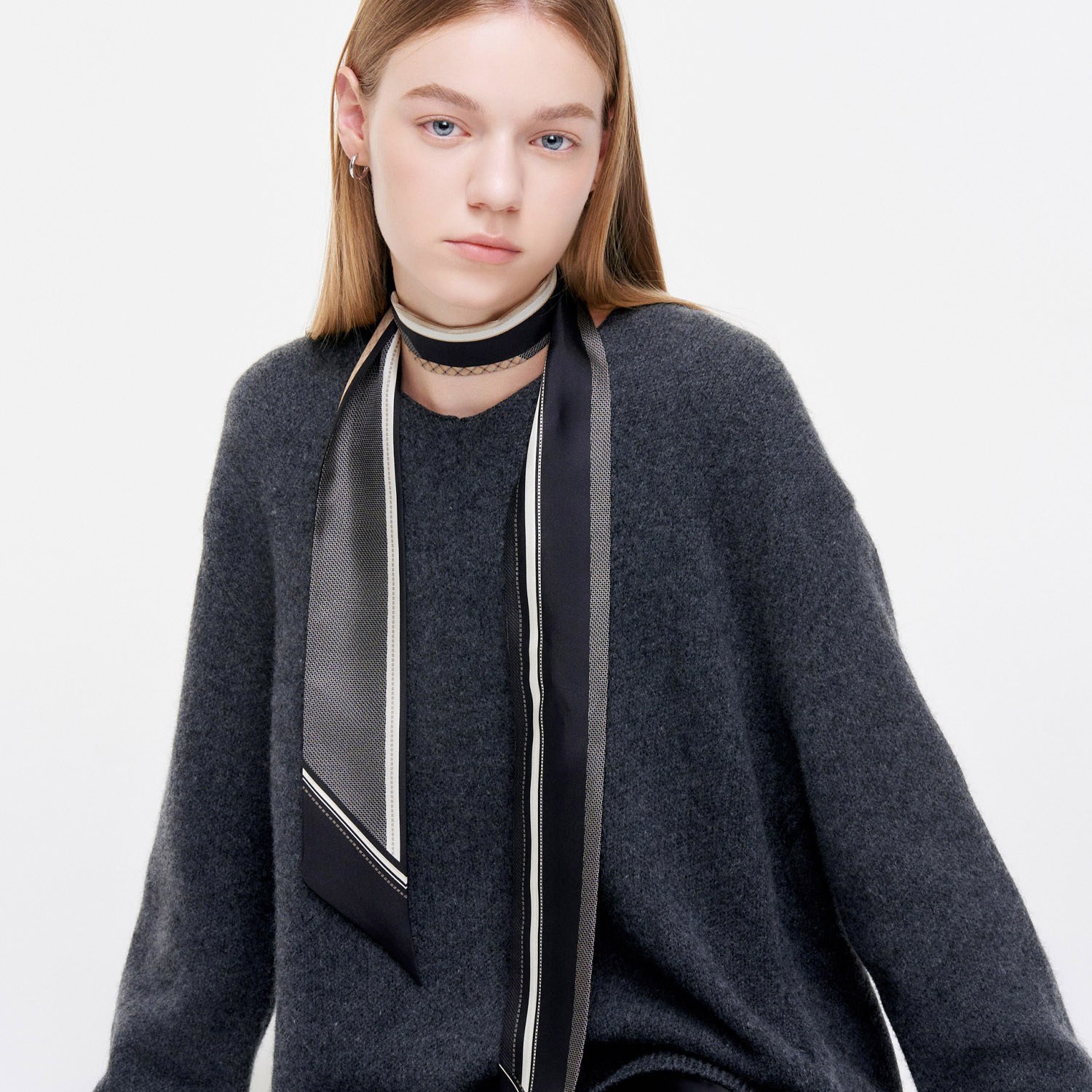 [생럭슈]긴 스카프 렉테 블랙 SL25FLTRTBK 79,000원