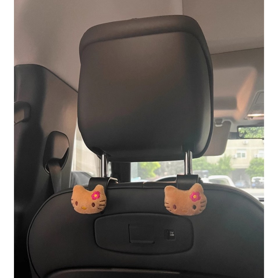 다나에 1+1 태닝 키티 인형 차량용 가방걸이 후크걸이 헤드레스트 귀여운 행거 2개세트 +지아싱트레이드 머리띠 11,700원