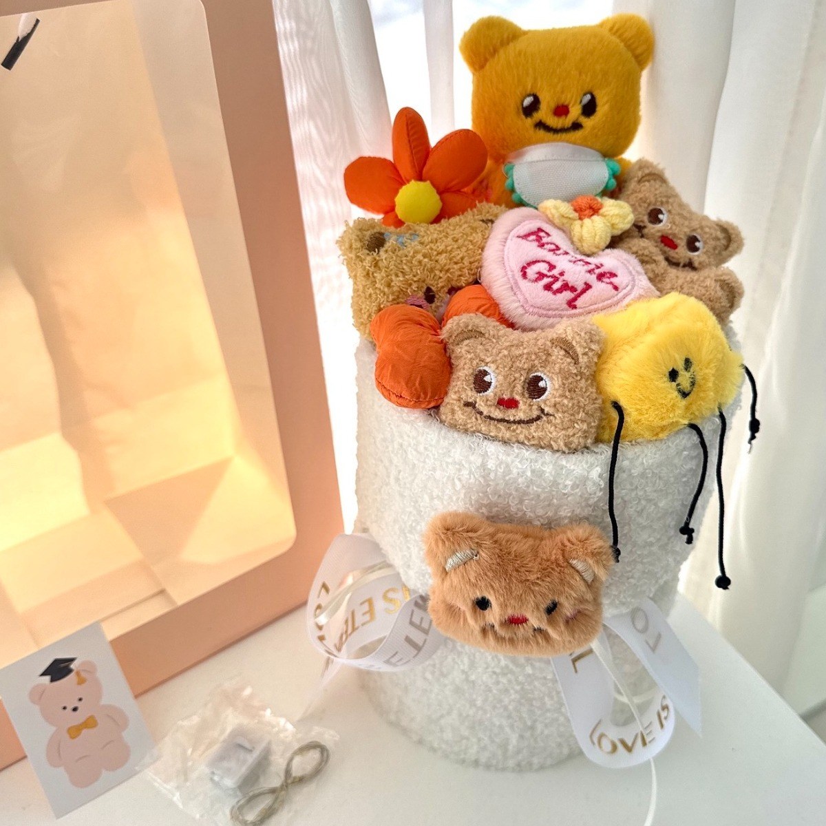 더 라넌큘러스 플라워 곰돌이 인형 꽃다발 쇼핑백 16,900원