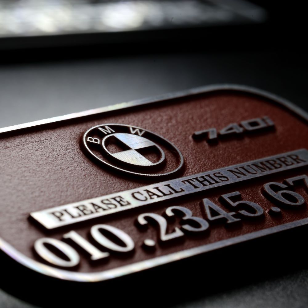 원팩토리 자동차 주차번호판 다이아컷팅 메탈 입체 전 차종 가능 54,000원