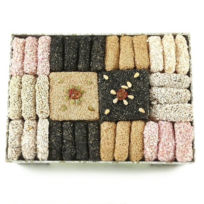 강릉모래내한과마을 찹쌀 수제한과 설 추석 명절선물세트 1.5kg 유과 정과, 1.5kg, 1개 180,000원