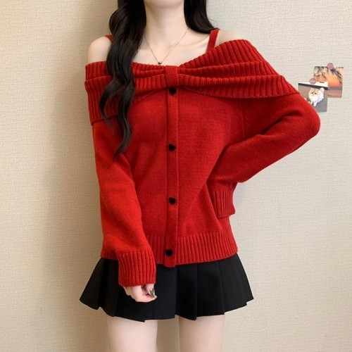 러블리 오프숄더 리본 터틀넥 니트탑 / 하트버튼 포인트 여리여리 슬림핏 니트 45,000원