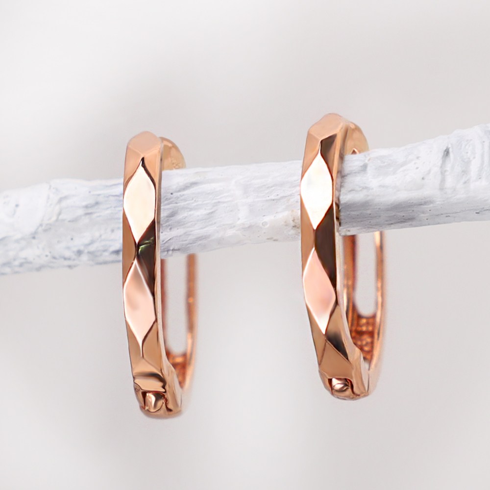 주리에떼 14K 18K 여성 데일리 루벤 다이아 컷팅 원터치 링 귀걸이 384,920원