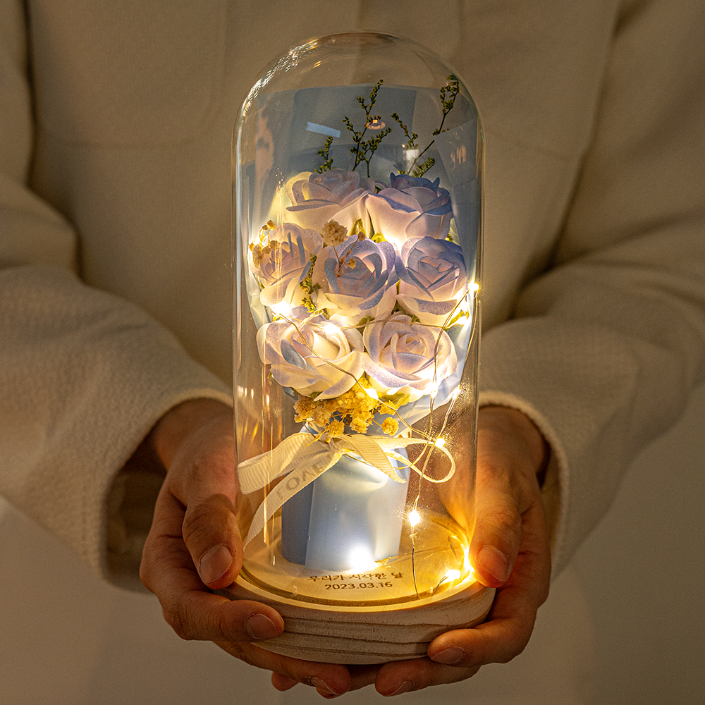 마음담은집 "영생화" 시들지 않는 유리돔 무드등 꽃다발, 오션 블루 18,500원
