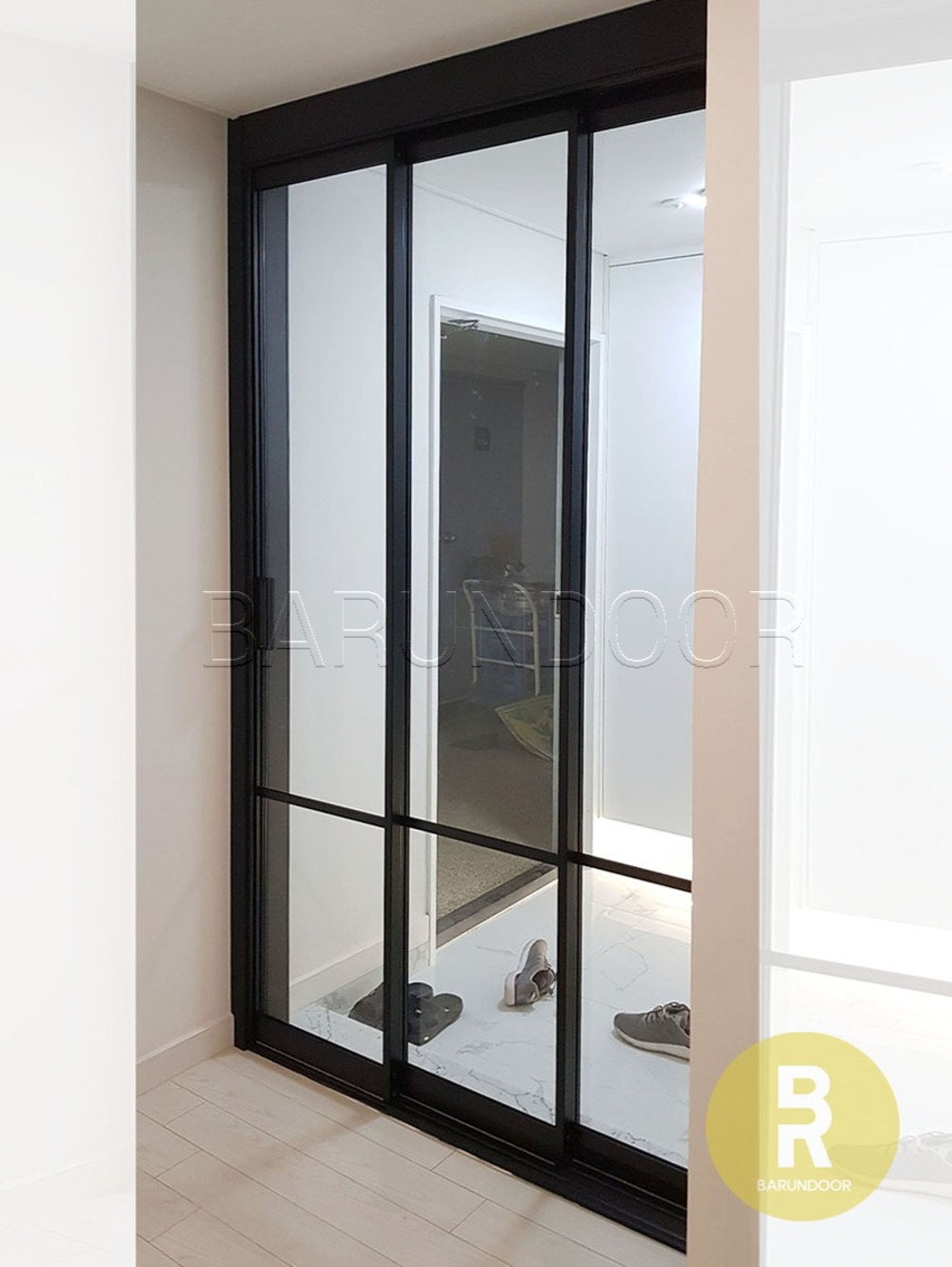 26번 초슬림3연동중문 띠분할형 블랙 투명강화유리 // 현관중문,시공비포함,소음차단,반려견안전,맞춤제작,아파트빌라중문 669,000원