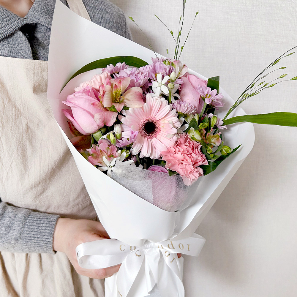 [로켓프레시] 코코도르팜 생화 러블리핑크 꽃다발, 핑크 33,900원