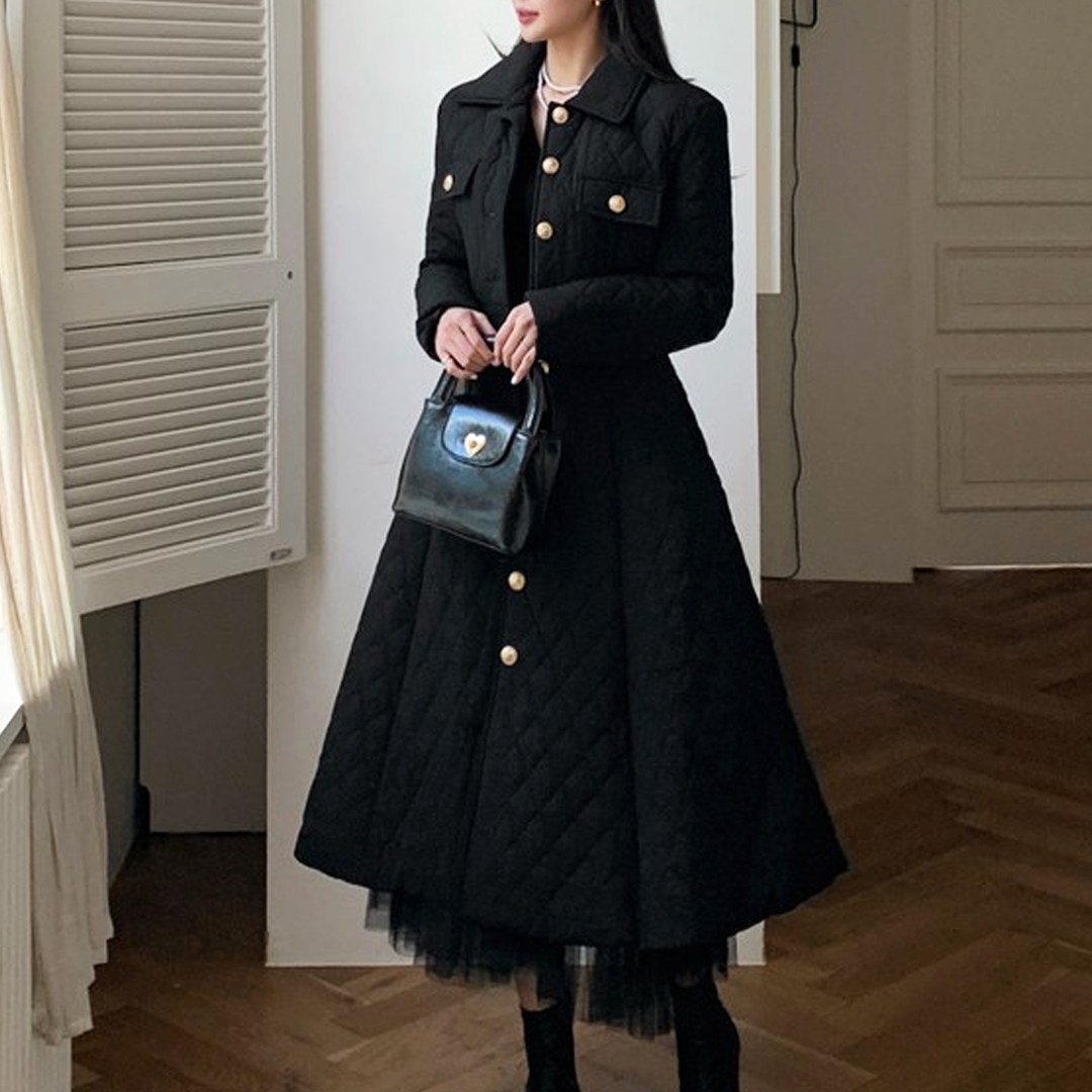 떳다그녀 프리실라 퀼팅 패딩 원피스 자켓 149,000원