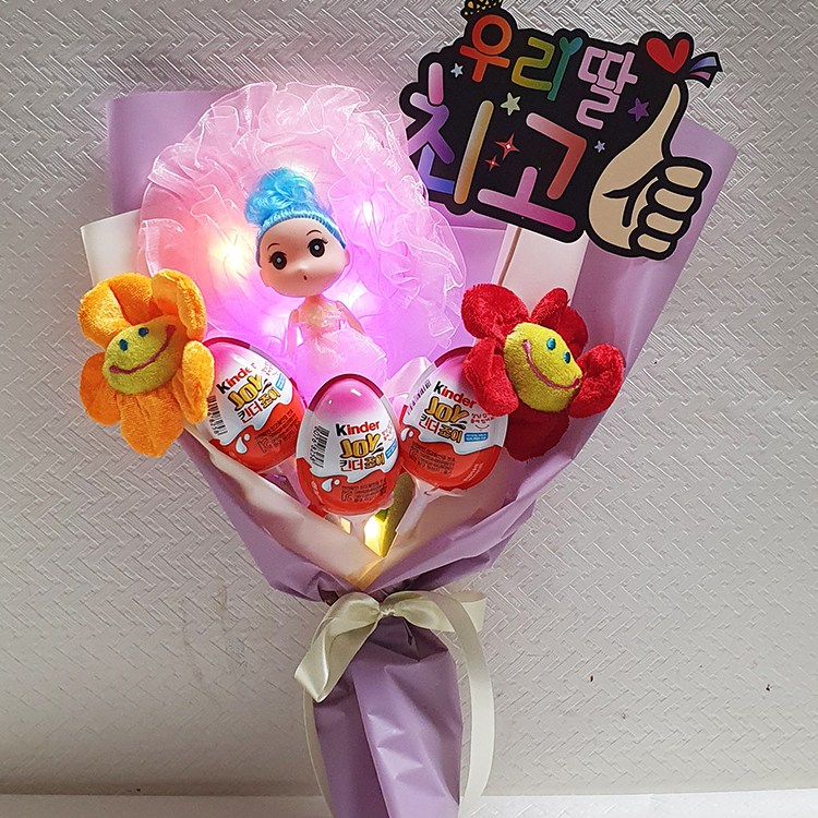 안산 플라워마트 스마일꽃인형 쓰리킨더조이 꽃다발 17,400원