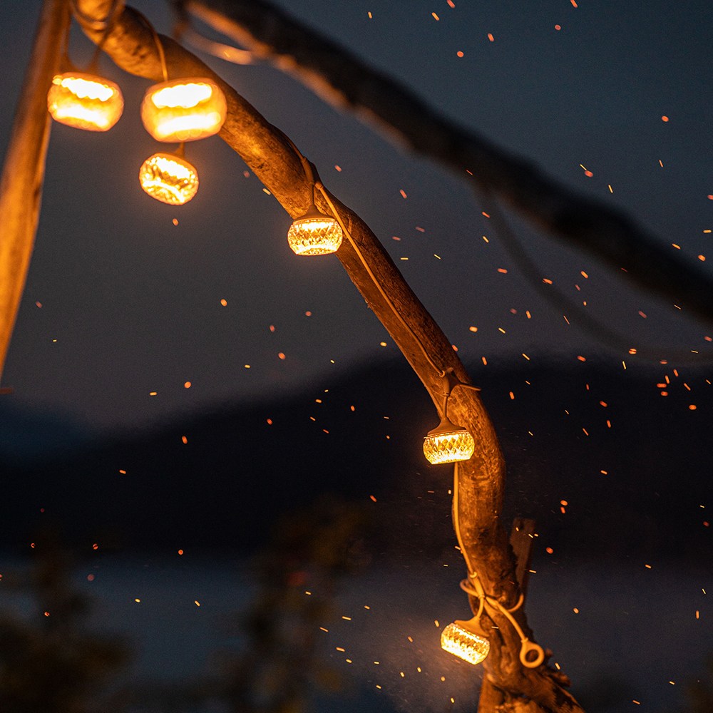 크레모아 스트링라이트 LED 캠핑 랜턴 조명 이너프9 실내인테리어 감성조명 앵두전구 킴팽텐트전구 줄전구 감성조명 감성랜턴 크리스마스조명 크리스마스 전구 앵두전구 줄전구 알전구 204,000원