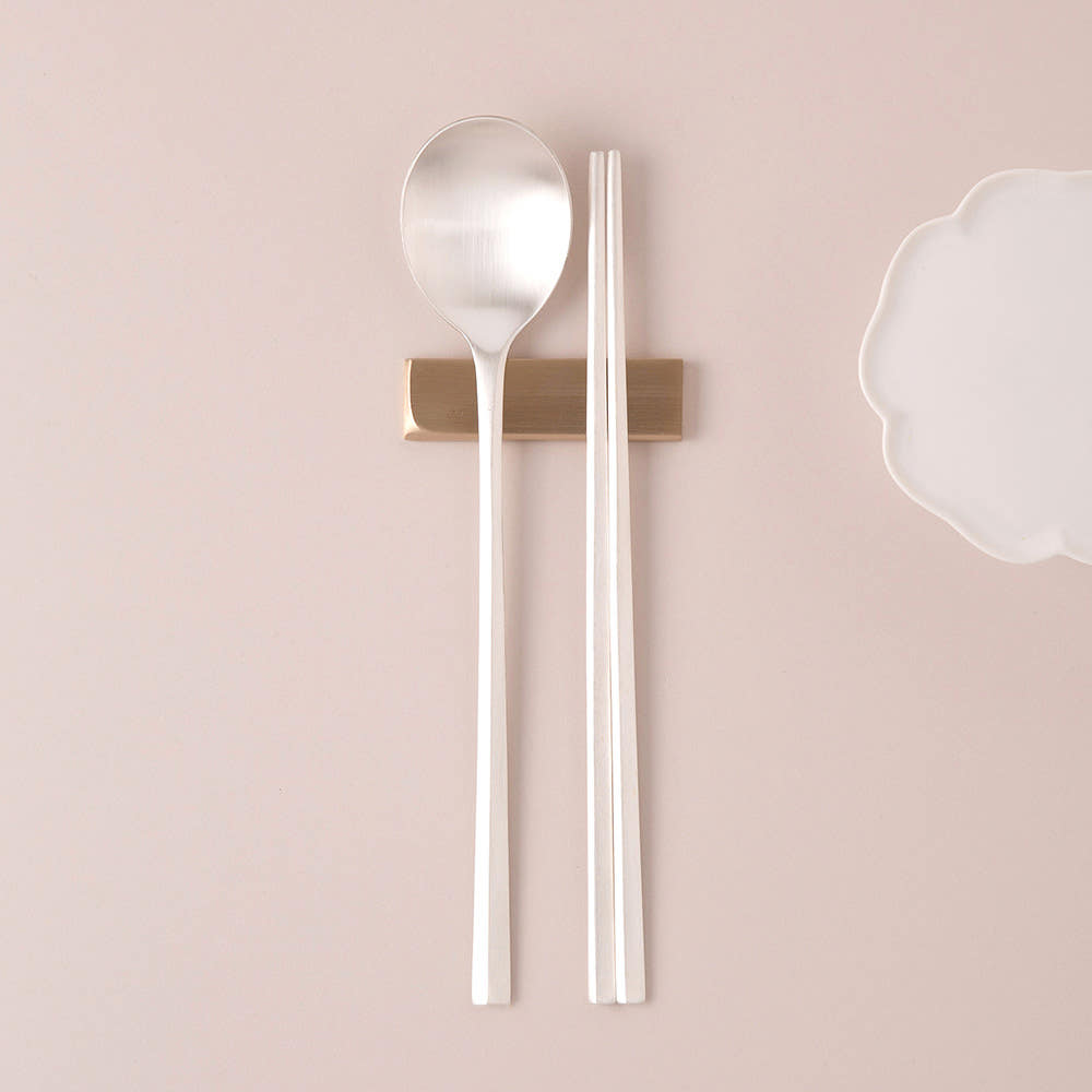 [한국도자기리빙] 리한 레아 은수저 2벌세트 (99% 60돈) 무료예단포장, 1개 1,980,000원