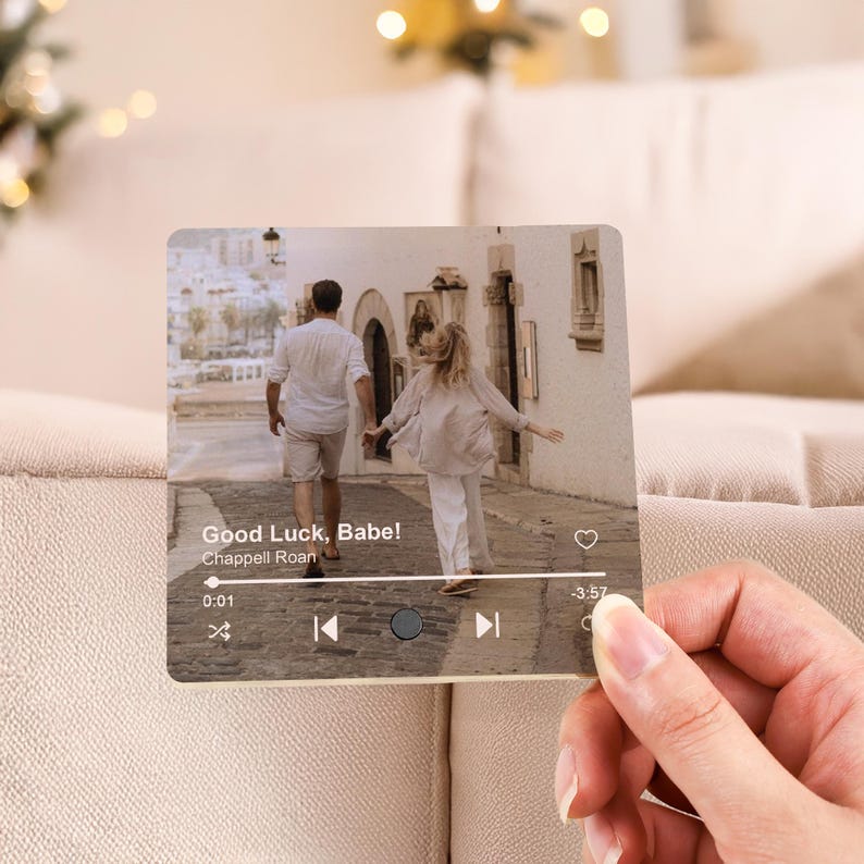 커스텀 포토 뮤직 재생 자석 (10x10cm) - 사진+노래 맞춤 냉장고 자석, 감성 홈 인테리어 선물, 기념일 추천 선물, 1개 28,800원