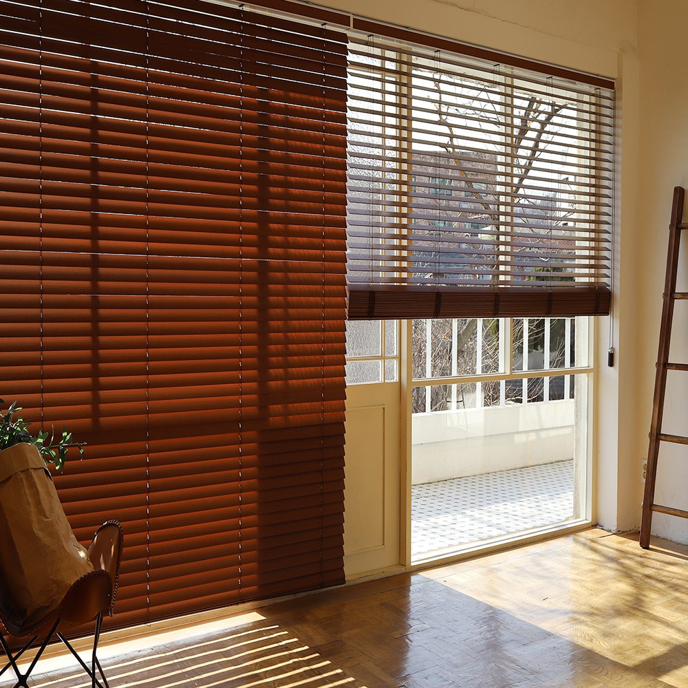 해비체 라운드우드블라인드 오동나무 베란다창문 40x40 126,800원