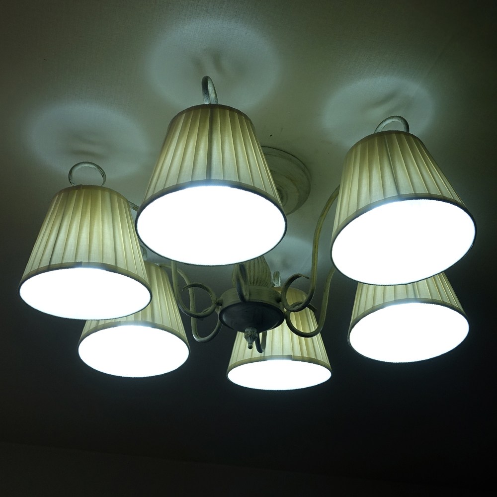 비너스 6등 국내생산 등기구 조명 방등 거실등 인테리어 카페조명 (LED전구 증정), 쉐비 직부형 아이보리 주름갓 245,000원