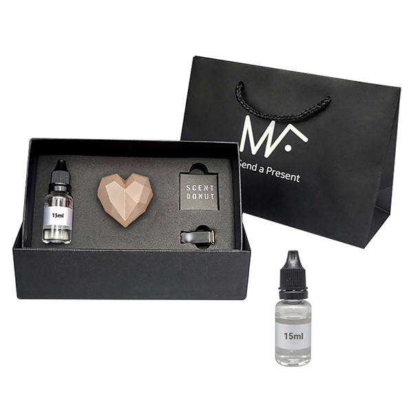 엠퓨처 차량용 하트 방향제 매트로즈골드 + 오일 15ml x 2p 세트 + 쇼핑백, 1세트, 가든스윗피 13,800원