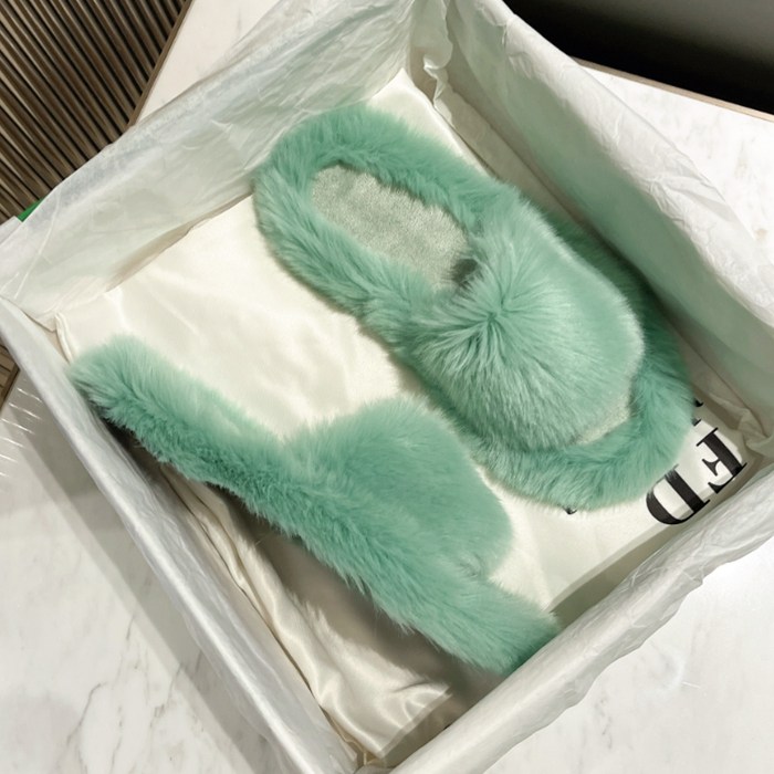 OSON 부드러운 털 슬리퍼 오픈토 페이크퍼 여성 실내와 보온 토끼털 거실화 6,500원
