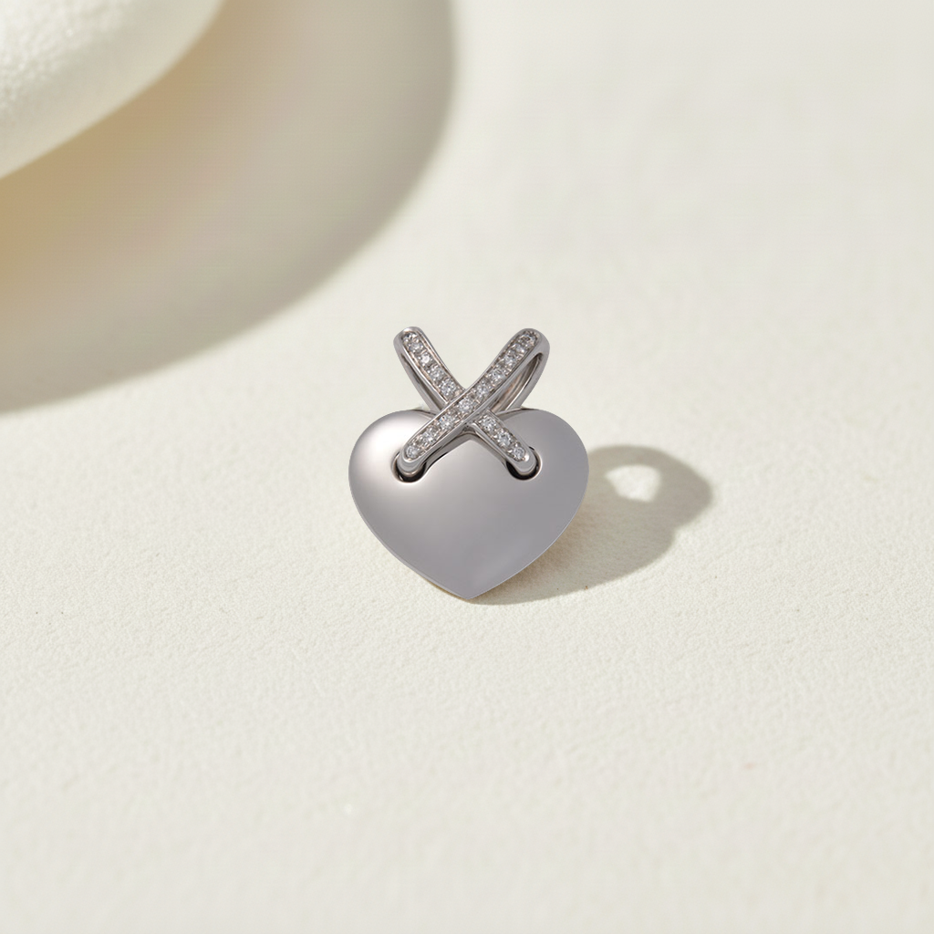 쇼메 여성용 리앙 하트 18K 다이아몬드 팬던트 080064 8,200,000원