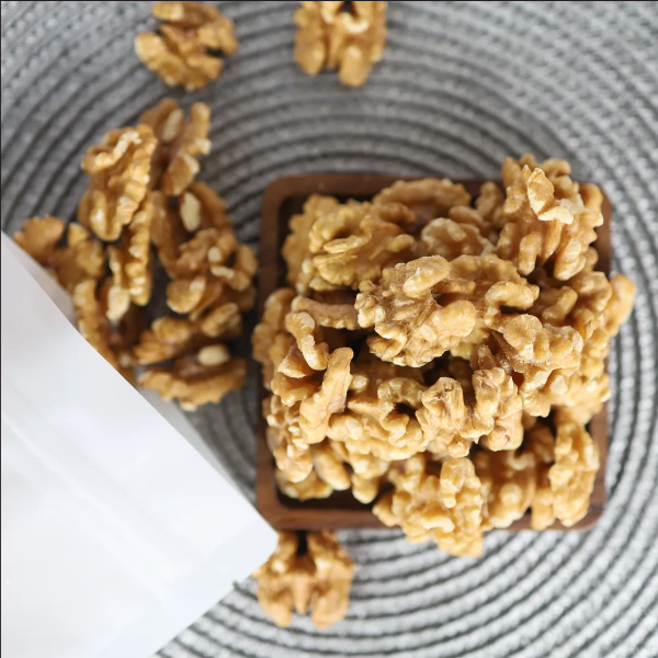 청년상회 캘리포니아 호두 200g 500g 반태, 200g, 1개 4,650원