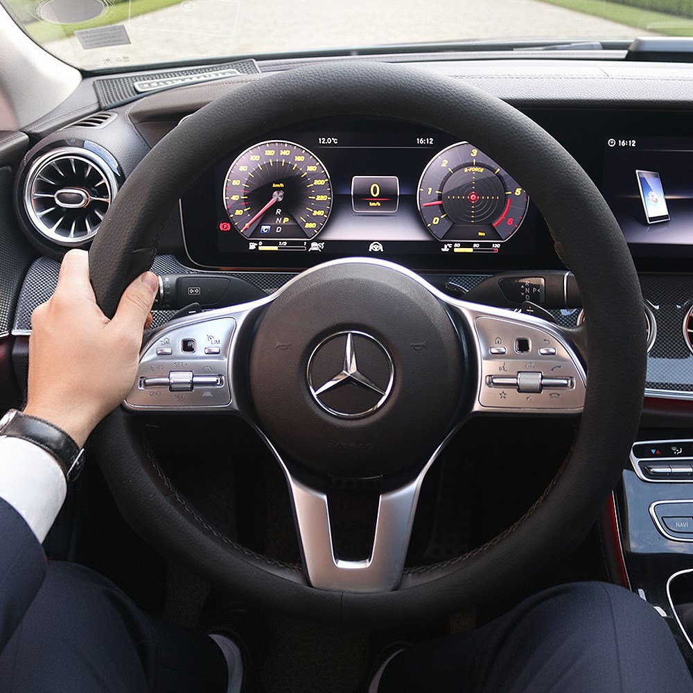 사계절 쌍용차 가죽 핸들커버 알칸타라 정품 코란도C 코란도 스포츠 투리스모 뉴스타일 뷰티풀 렉스턴 렉스턴W G4렉스턴 티볼리 에어 아머 카이런 액티언 무쏘 로디우스 이스타나 체어맨, ( a)그립퍼-블랙 29,800원