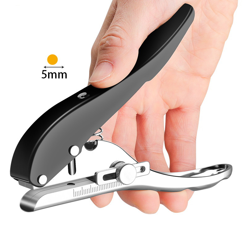 ID 카드 펀칭기 타공기 문서 제본천공기 가죽 타공펀치 종이 포토카드 pvc 구멍뚫는기계 1공 행탱 옷택 의류택 펀치기 15,100원