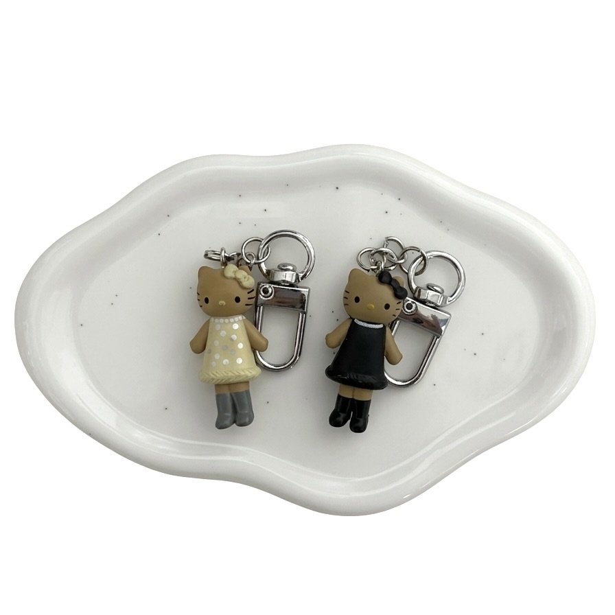 헬로키티 미니 키링 태닝 롱다리 시리즈 (2종) 6,000원