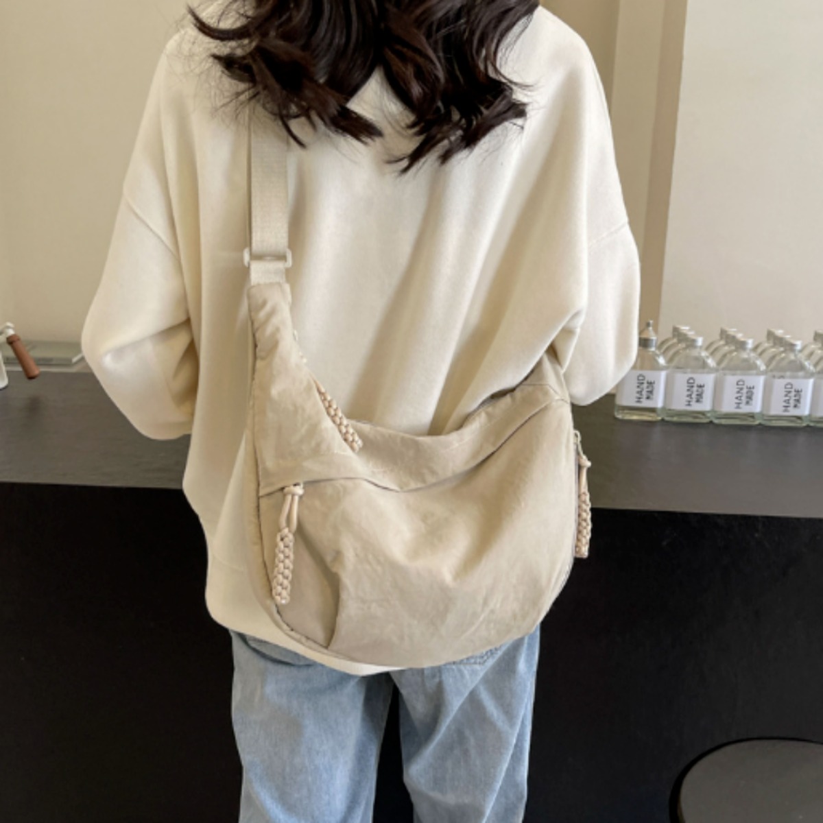 로루아 심플 반달 크로스백 숄더백 18,700원