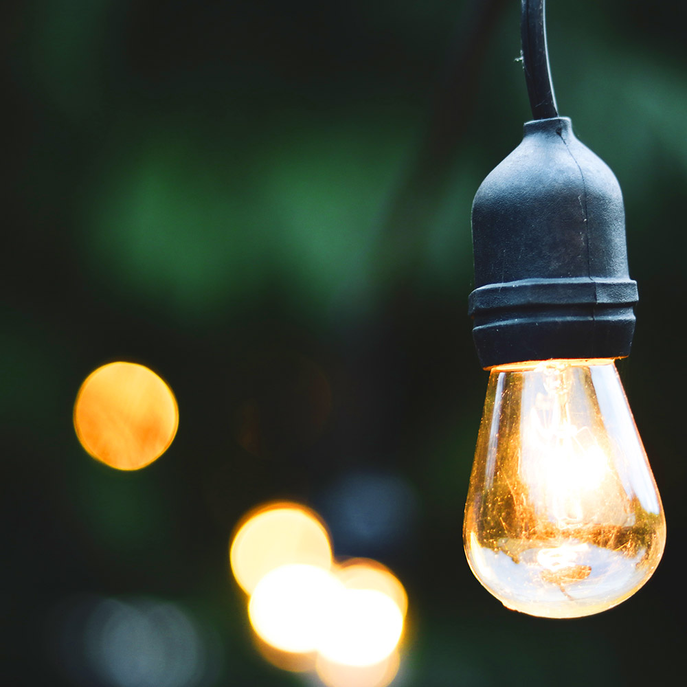 파티라이트 캠핑 줄조명 오징어등 야외 스트링라이트 20m 20구 블랙 화이트, 1개 3,040원