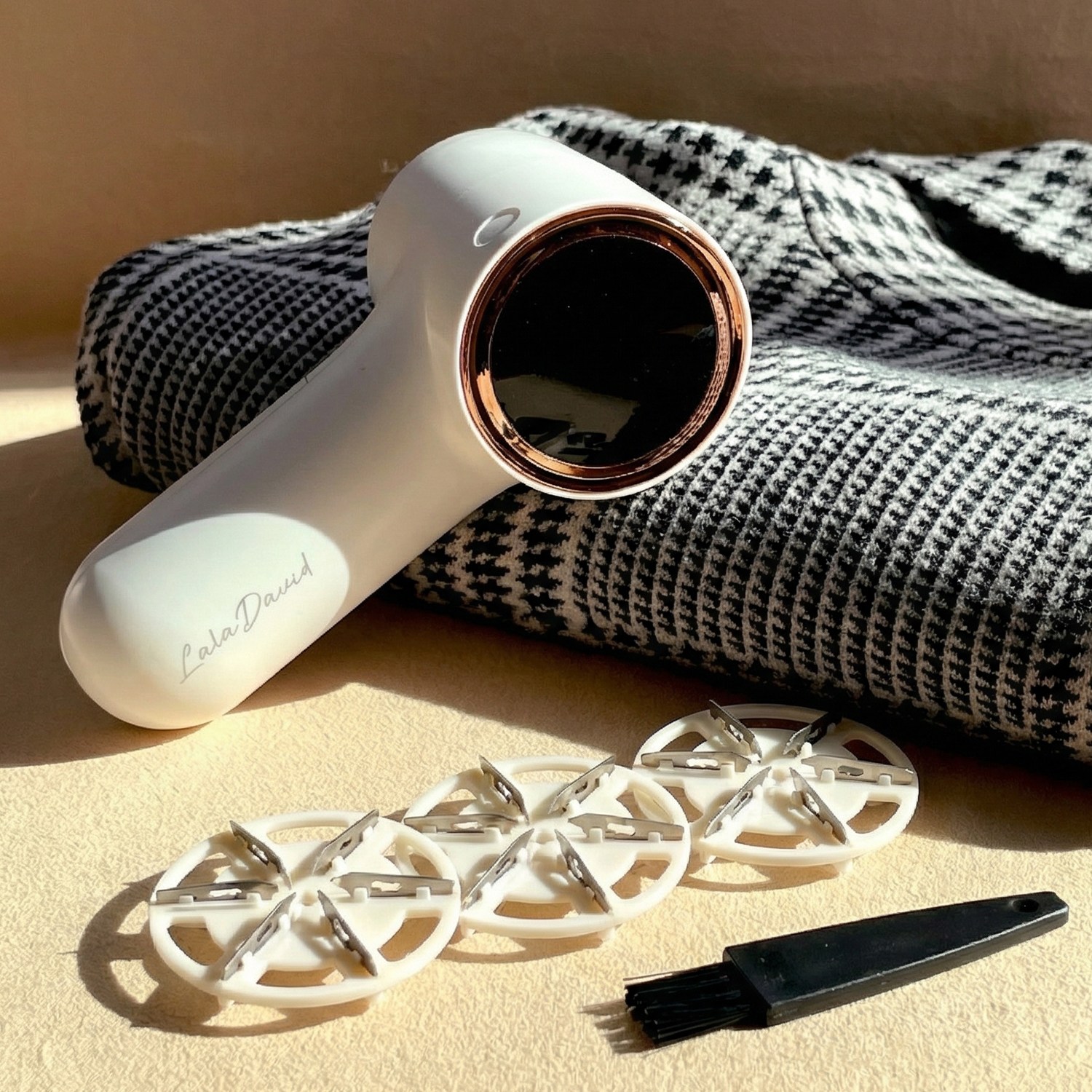 [추가날 3개 100% 증정] 업소용 충전식 보풀제거기 휴대용 보플제거기 6중날 보푸라기제거기 24,500원