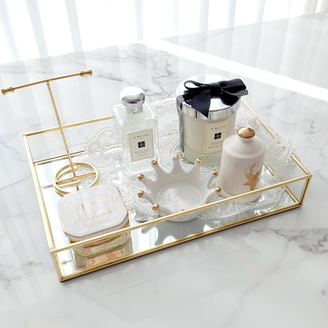 골드 미러 사각 트레이 화장품 정리 향수 보관대 16,500원