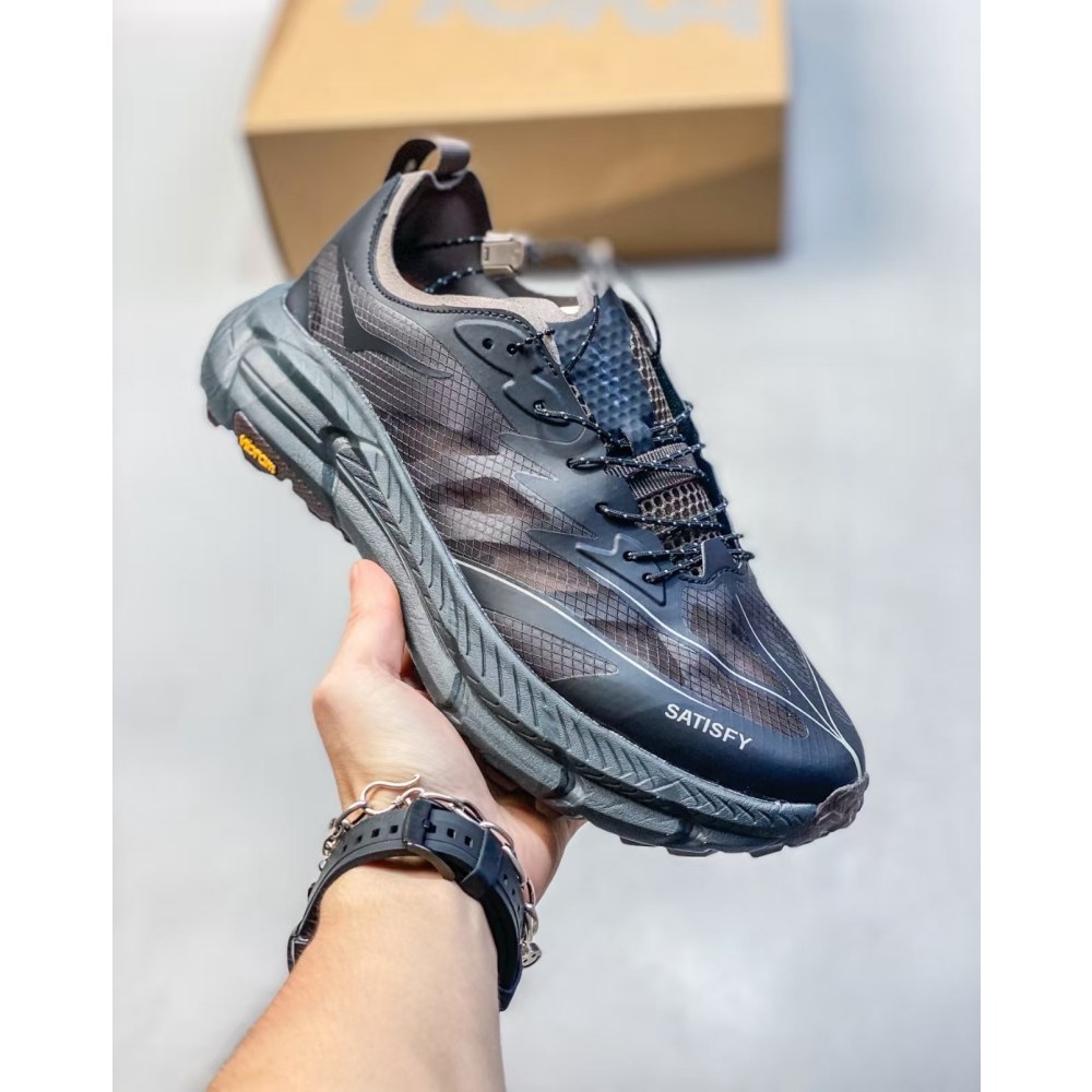 호카 원 원 마파테 스피드 4 편하고 가벼운 스니커즈 러닝화 남녀 공용의 블랙 그레이 등산화 클리프톤 1168450-CJD 182,880원