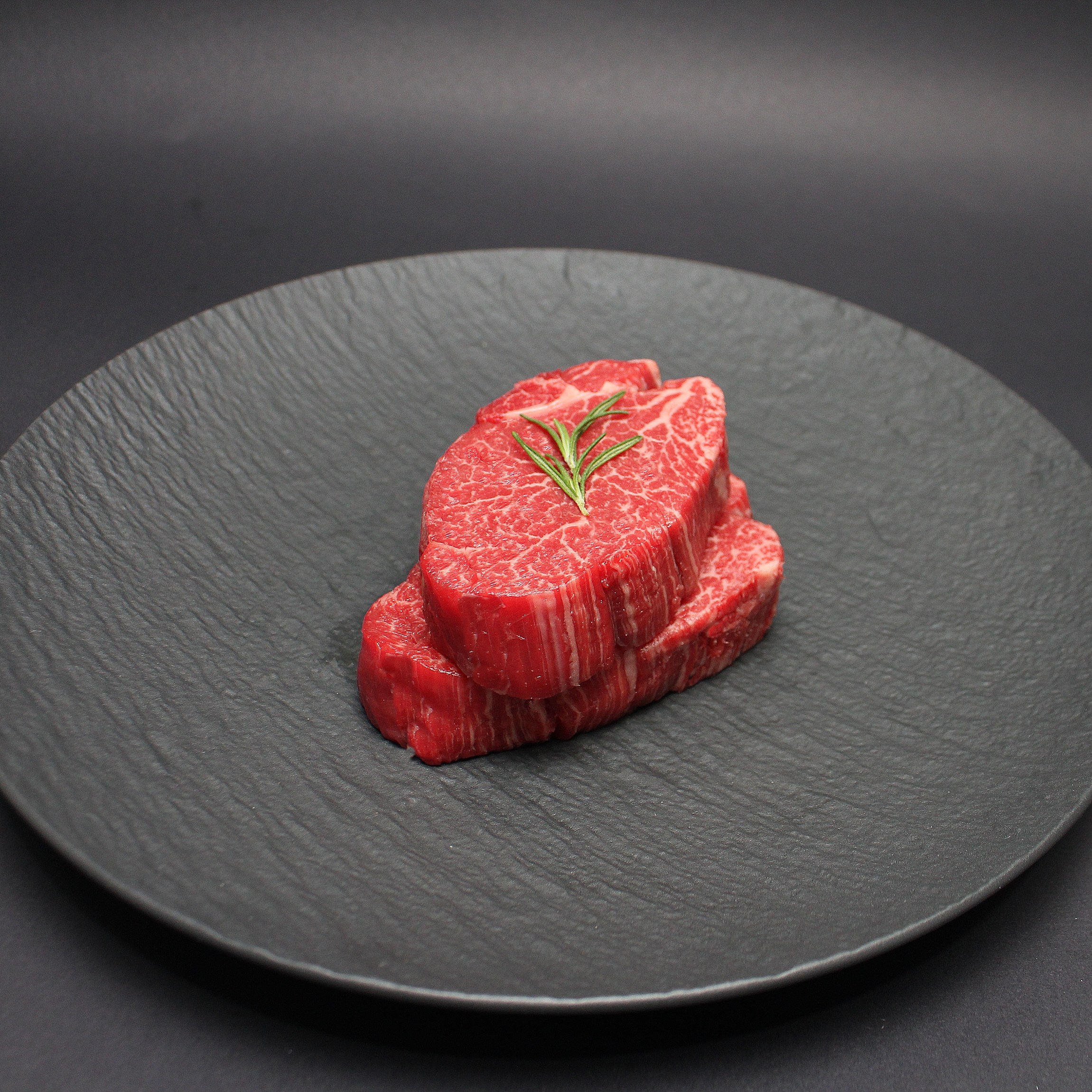 [꿈에그린한우] 한우 1등급 안심 구이용 (냉장), 1개, 200g 25,800원