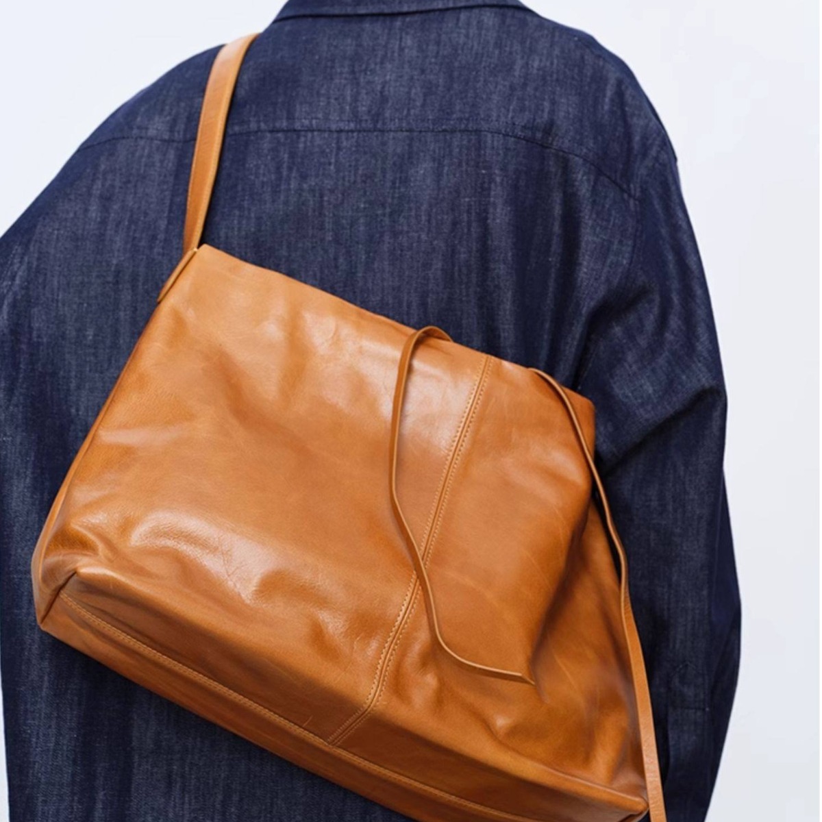 코워크백 올드머니룩 감성 천연소가죽 빅 넉넉한 수납 직장인 대학생 데일리 숄더백 129,000원