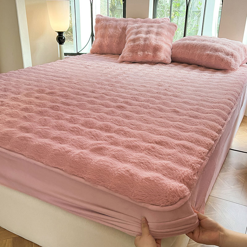 [한정특가]마술사 부드러운 인조 토끼털  매트리스 커버 통기성 9,800원