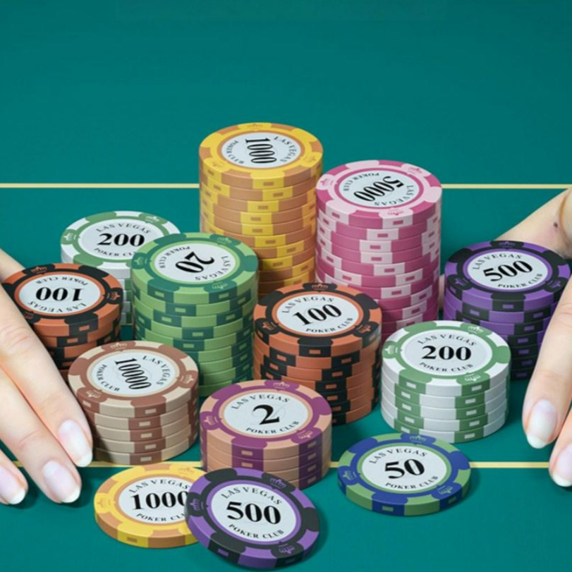 블랙잭 코인 칩 카지노칩 세트 100개 포커 세븐 국제규격 마카오 케이스 포함 22,900원