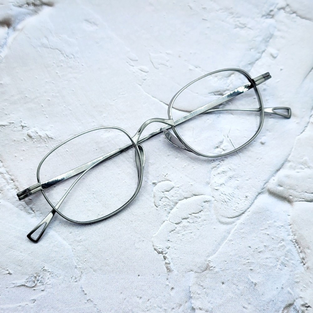 글라스렌 코받침없는 남자 여자 사각 일본 금테 은테 가벼운 고도근시 티타늄안경테 TGL02 49,800원