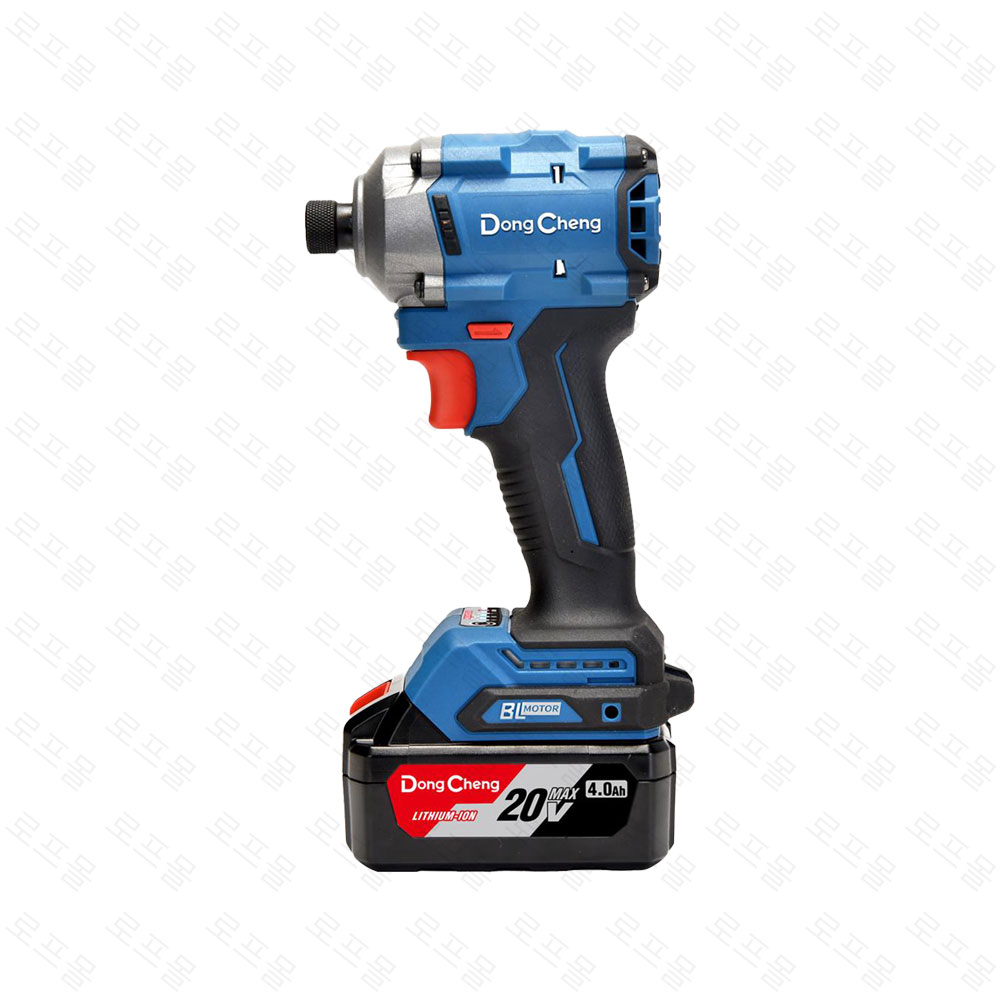 충전임팩드라이버 동청 20V4A 배터리2개 충전기1개 176,000원