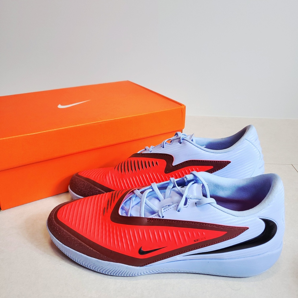 [국내 매장판] 나이키 팬텀6 로우 아카데미 IC 실내 풋살화 62,000원