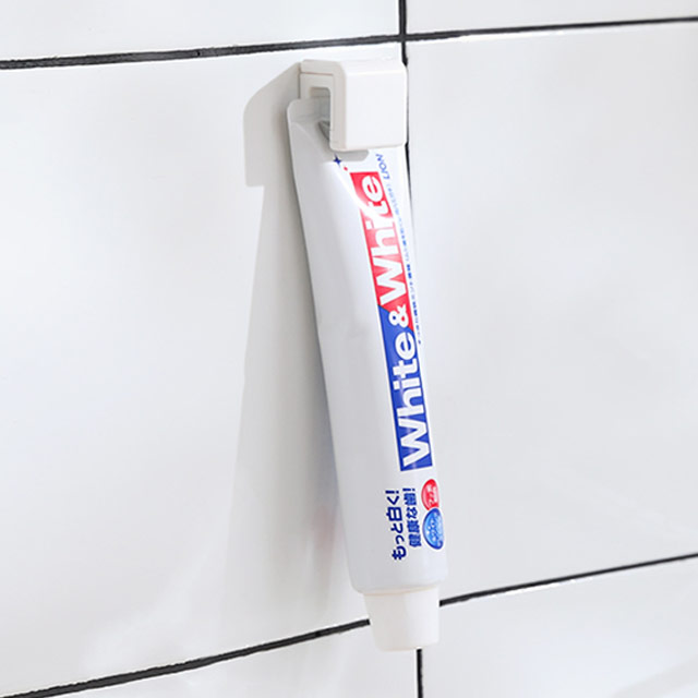 리빙그레이 욕실 공중부양 부착식 치약걸이 치약꽂이 거치대 폼클렌징 정리 3,560원