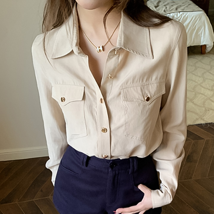 SUPERKOKO 여성용 금장버튼 히든포켓 카라 블라우스 33,900원