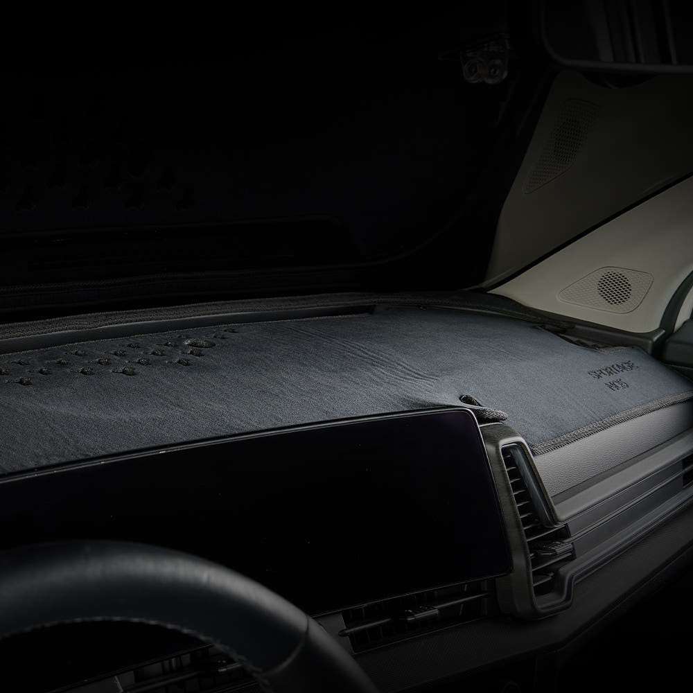 메이튼 슈퍼소프트 벨벳 쉐보레 자동차 대쉬보드 커버 논슬립패드, 블랙, 콜로라도 (19년11월~센터유/전방추돌센서유_DD146 32,000원