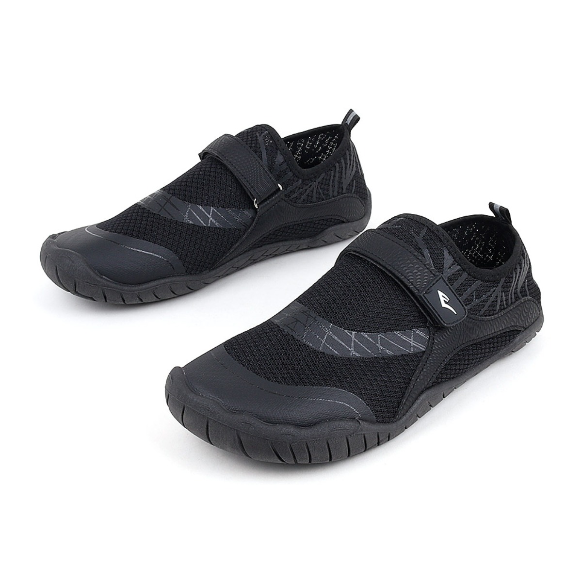 에버라스트 E스포티브 남녀공용 매쉬 벨크로 아쿠아슈즈 경량 쿠션 스포츠 신발 논슬립 여름 물놀이 남성 여성 19,800원