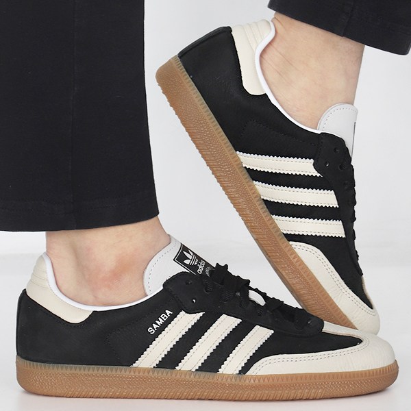 아디다스 스니커즈 삼바 OG W 블랙-아이보리 3S 85,000원