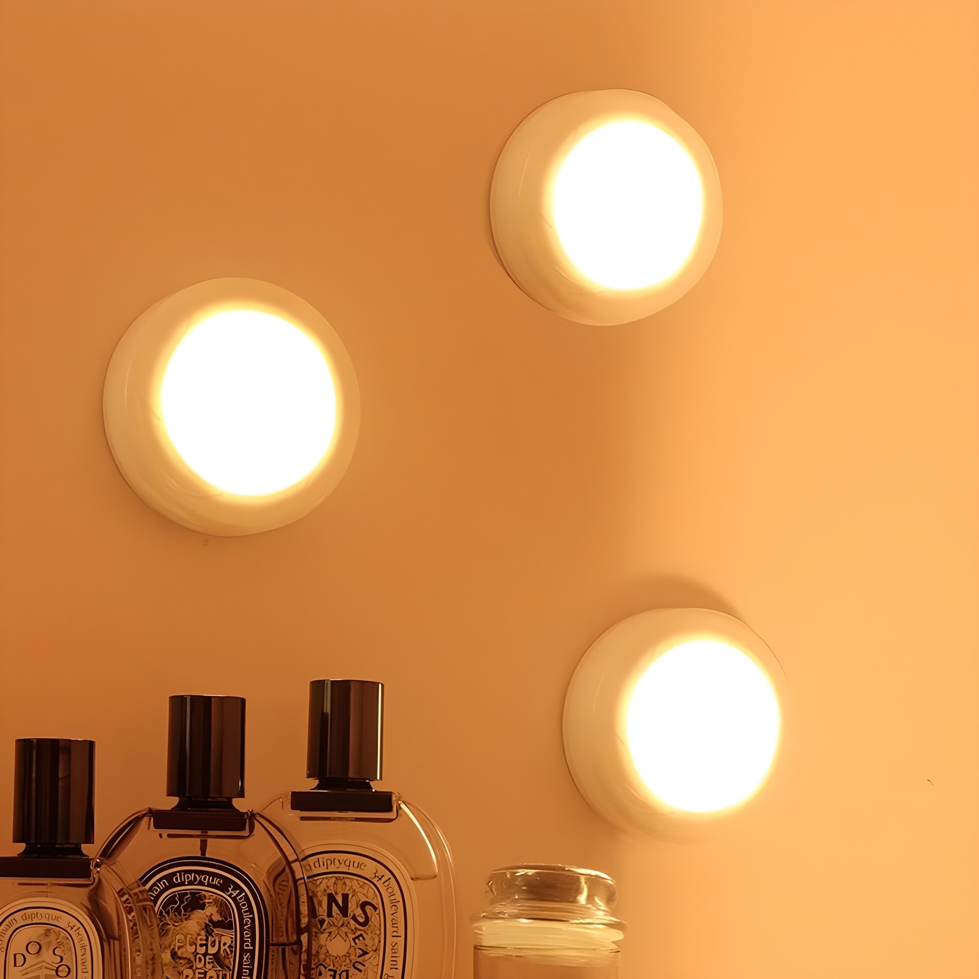 레토 자석 부착형 LED 퍽라이트 3개 + 리모컨 세트, 단일 색상 13,500원